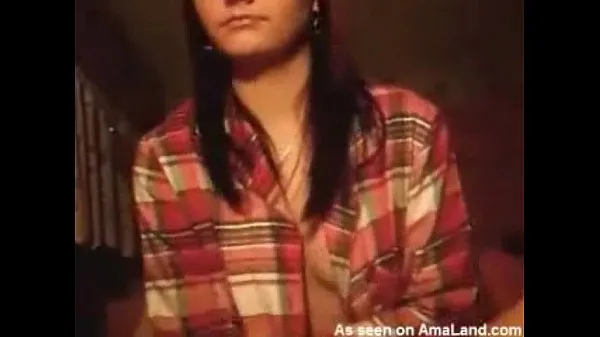 Ny Emo Teen Coeds Strip and Dance fint rør