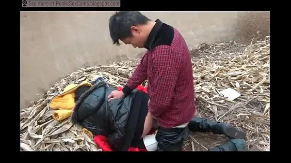 Nytt Chinese Couple Fucks In Public fint rör