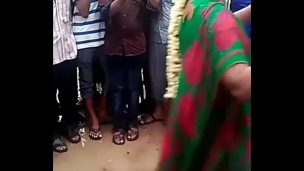 New Andhra Sexy Girl Hor Romance On Road fine Tube