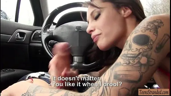 새로운 Sexy tattooed latina Nikita Belucci gets fucked in the car 파인 튜브