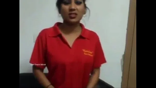 新しいお金のためのセクシーなインドの女の子のストリップファインチューブ