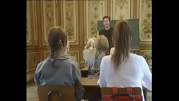 Nová School Girls Classic Movie || Round Ass fucked Doggy-style in Skirt jemná trubice