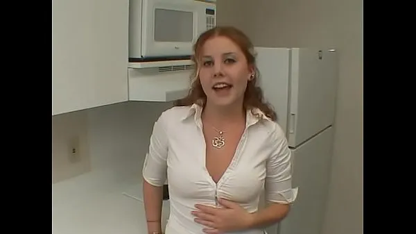 새로운 She is alone at home -Masturbating in the kitchen 파인 튜브
