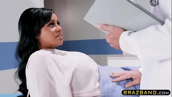 Nová Doctor cures huge tits latina patient who could not orgasm jemná tuba