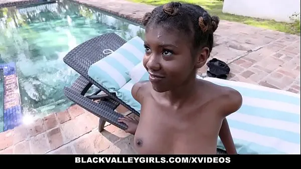 Nytt BlackValleyGirls - Hot Ebony Teen (Daizy Cooper) Fucks Swim Coach fint rör