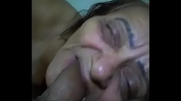 Ny cumming in granny's mouth fint rør