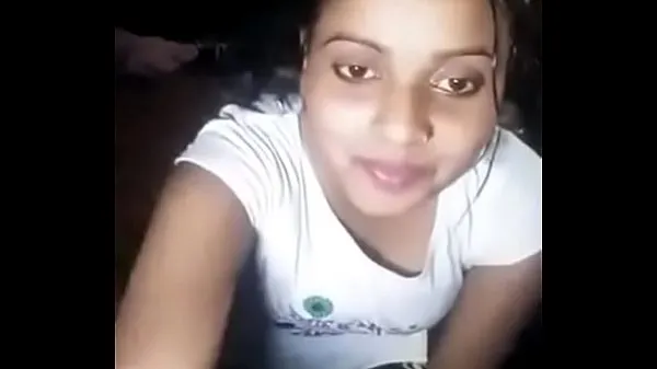 أنبوب جديد Desi girl show her pussy and big boobs غرامة