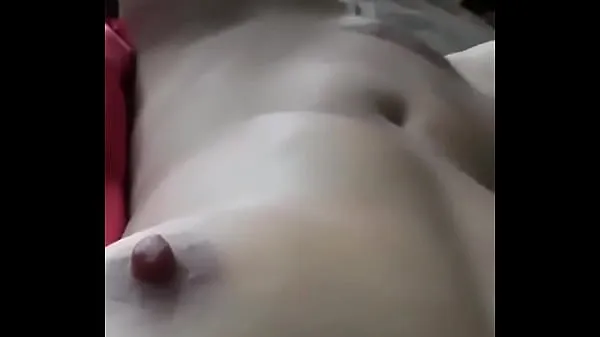 Nuevo tubo fino young girl masturbating