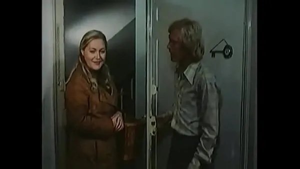 Nová Porno scenes in Erotic Condo 1975 (2 jemná trubice