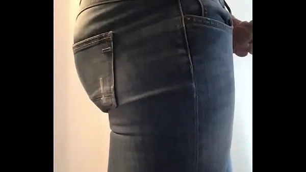 Ny Jerking in tight jeans fint rør