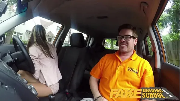 أنبوب جديد Fake Driving School Hot and lonely blonde Russian fucked to orgasm in car غرامة
