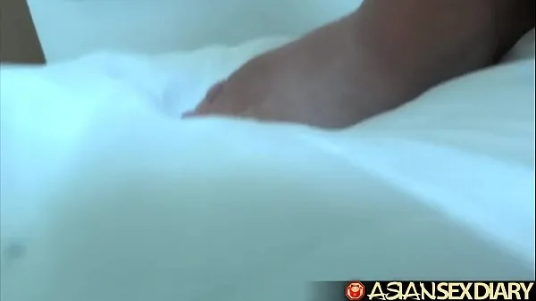 Baru Asian Sex Diary - Filipina babe gets her pussy stuffed in hotel room tiub halus