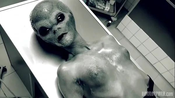 Ny HORRORPORN - Roswell UFO fint rør