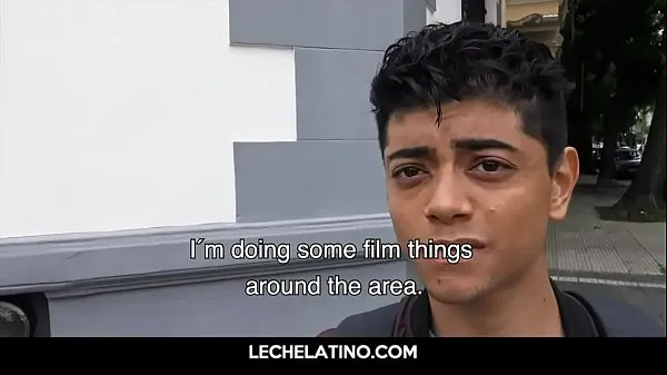 أنبوب جديد Latino boy first time sucking dick غرامة