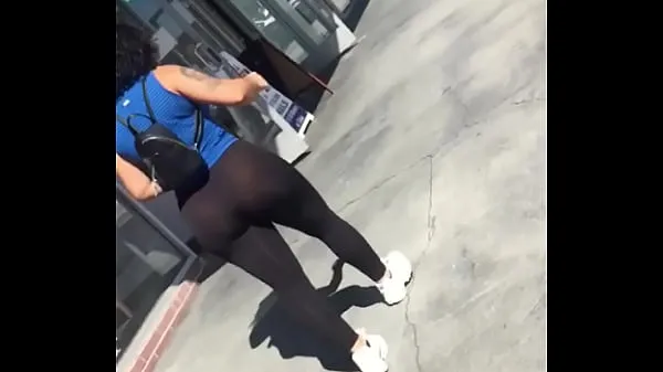 새로운 Big booty Latina in see-thru leggings part 1 파인 튜브