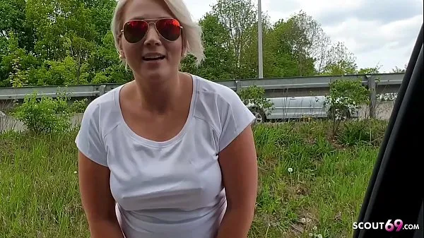 New German Big tits MILF Hitchhiker give Blowjob by Drive in Car for Thanks fine Tube