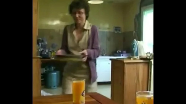 Új a housewife banged in the kitchen finomcső