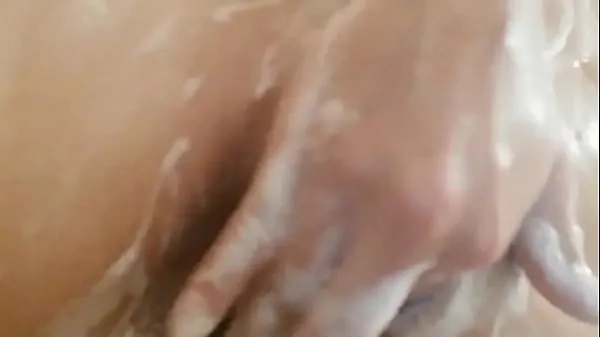 Νέος Washing the vagina passes using it λεπτός σωλήνας