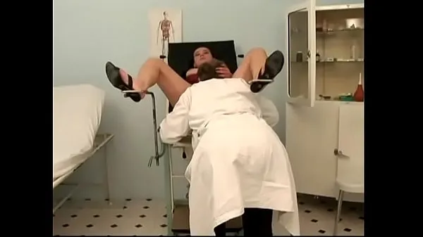 Nová Horny old doctor fuck his young patient in tight pussy jemná trubice
