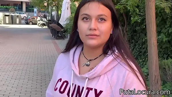 Nytt An innocent Latina teen fucks for money fint rör
