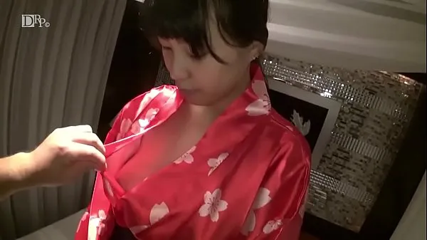 Ny Red yukata dyed white with breast milk 1 fint rør