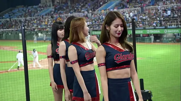 أنبوب جديد Official Account [Meow Dirty] Korean Cheerleaders Halftime Dance غرامة
