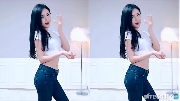 新型Public account [Meow dirty] Korean skinny denim beautiful buttocks sexy temptation female anchor细管