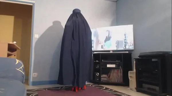 Ny muslima big boobs in burka fint rør