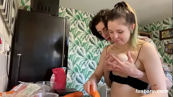 Yeni Lustery Submission : Oliver & April - VLOG: Naked Goods ince tüp