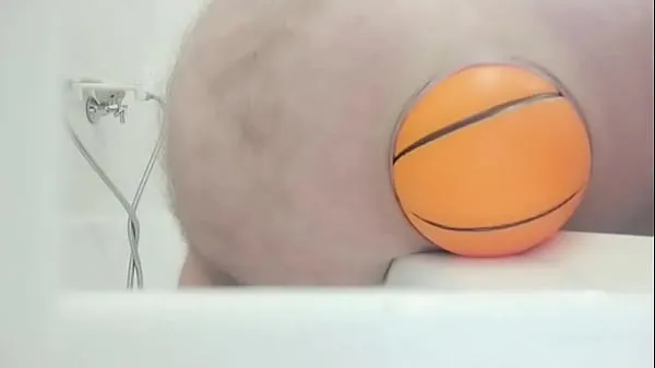 Yeni Huge 12cm wide Soccer Ball slides out of my Ass on side of Bath ince tüp