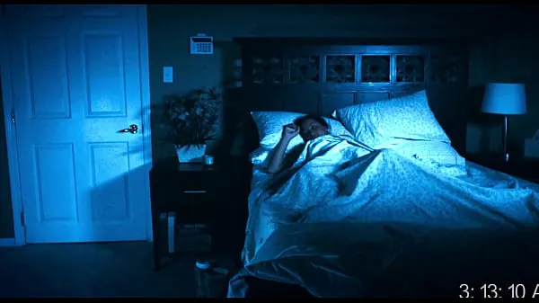 Nová Essence Atkins - A Haunted House - 2013 - Brunette fucked by a ghost while her boyfriend is away jemná trubice
