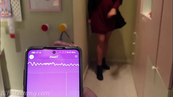 Νέος Public Remote Vibrator In the Mall - I control the pussy with lush - MissCreamy λεπτός σωλήνας
