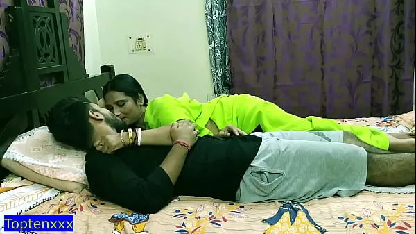 Baru Indian xxx milf aunty ko shat first time sex but caught us and he demands sex tiub halus
