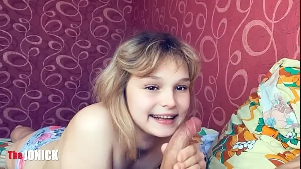 نیا Naughty Stepdaughter gives blowjob to her / cum in mouth عمدہ ٹیوب