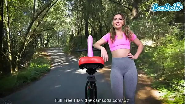 Új Sexy Paige Owens has her first anal dildo bike ride finomcső