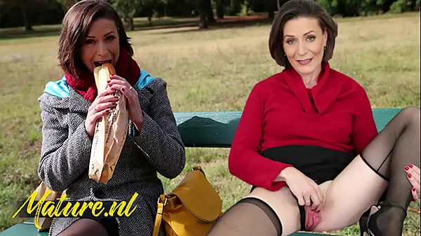 Nytt French MILF Eats Her Lunch Outside Before Leaving With a Stranger & Getting Ass Fucked fint rör