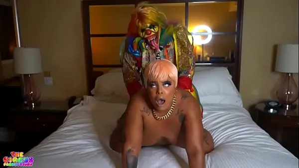 Nytt Mulanblossumxxx getting her pussy tore up by Gibby The Clown fint rör