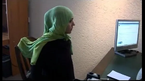Νέος Moroccan slut Jamila tried lesbian sex with dutch girl(Arabic subtitle λεπτός σωλήνας