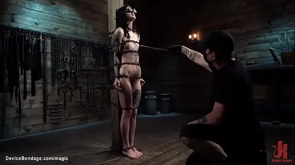 Új Bound in metal device laid on the wooden floor tattooed slave Lydia Black gets vibrated and face fucked with dildo then in pile driver pussy fucked by master The Pope finomcső