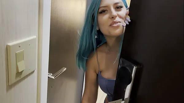 Új Casting Curvy: Blue Hair Thick Porn Star BEGS to Fuck Delivery Guy finomcső