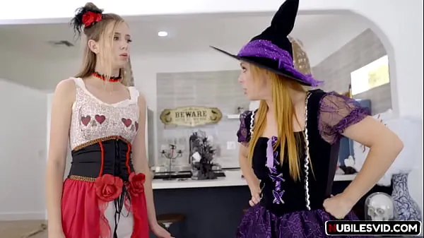 Ny Milf Teach Porn S11-E7 Haley Reed, Penny Pax In Dick Trick or Treat fint rør