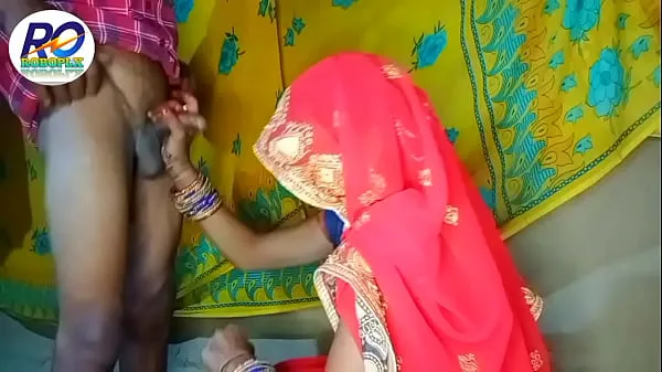 หลอดปรับ Desi village bhabhi saree removing finger karke jordaar chudai ใหม่