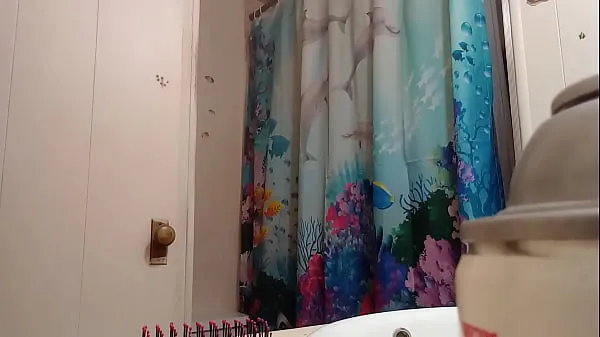 新型Caught mom taking a shower细管