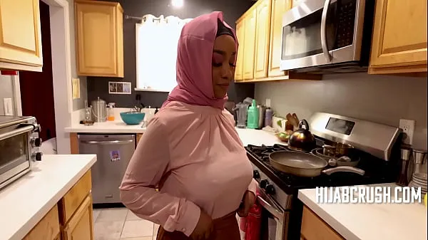 New Curvy Ebony In Hijab Rides Like A Pro- Lily Starfire fine Tube