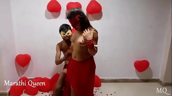 Ny Indian Couple Valentine Day Hot Sex Video Bhabhi In Red Desi Sari Fucked Hard fint rør