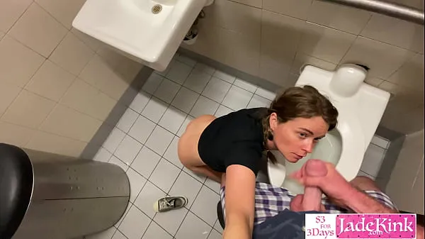 Nowa Real amateur couple fuck in public bathroom cienka rurka