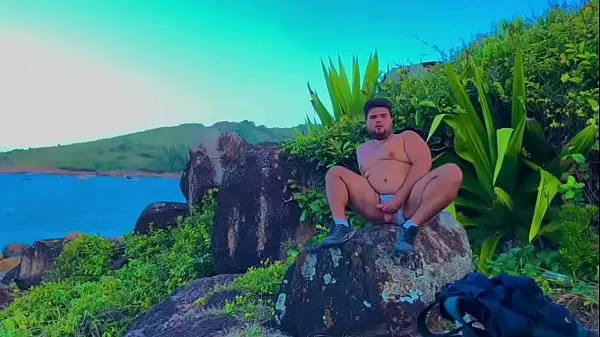 Neue YOUNG FAT GAY WITH HUGE NIPPLES AND CALLED TO SUCK DICK ON THE BEACH feine Röhre