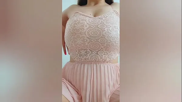 Ny Young cutie in pink dress playing with her big tits in front of the camera - DepravedMinx fint rør